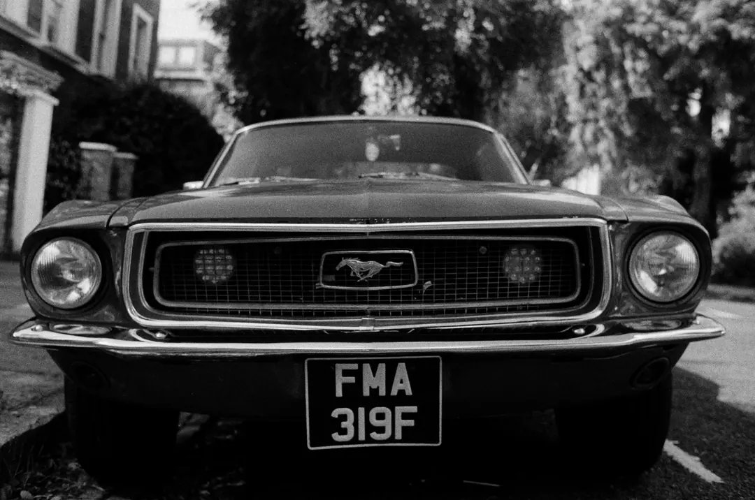 Cars on 35mm, frame 44 of 63