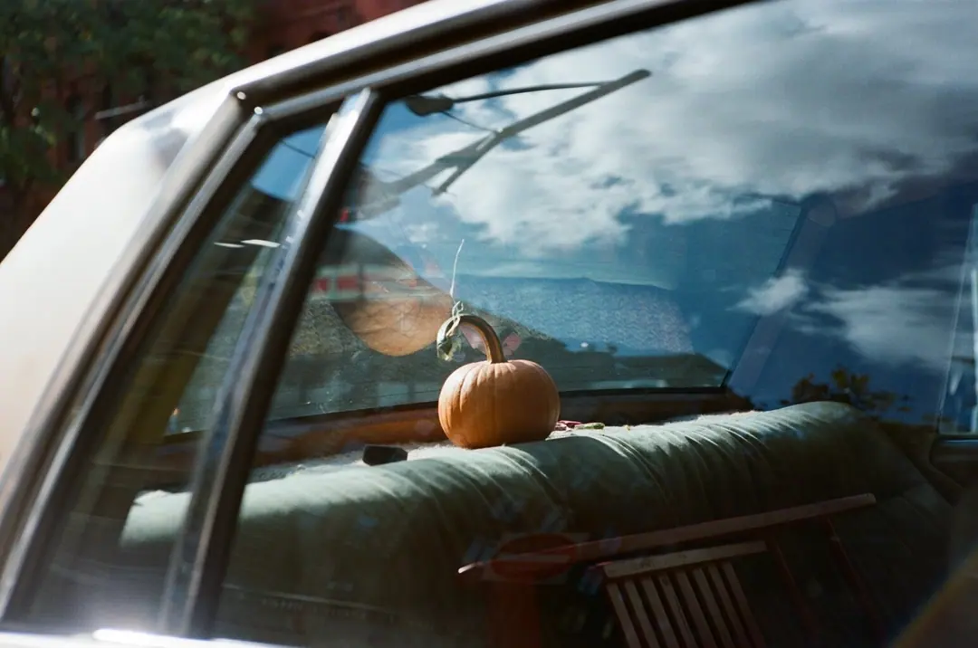 Cars on 35mm, frame 61 of 63