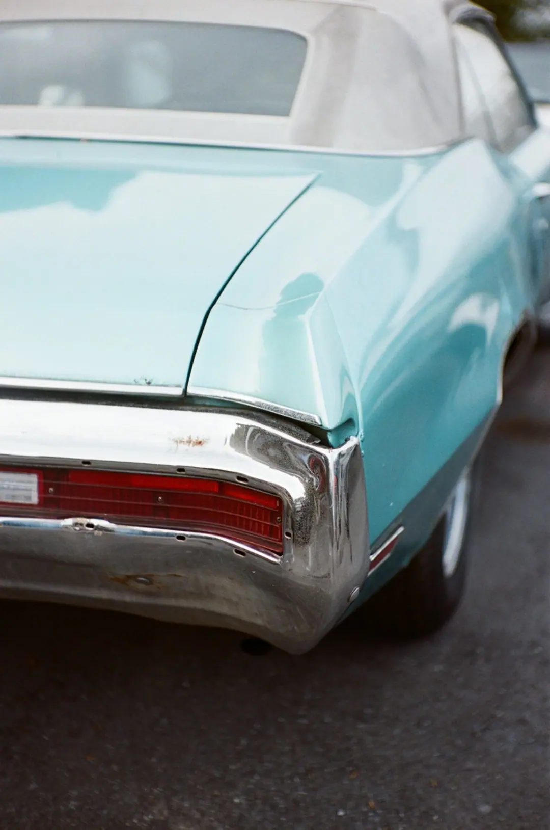 Cars on 35mm, frame 58 of 63