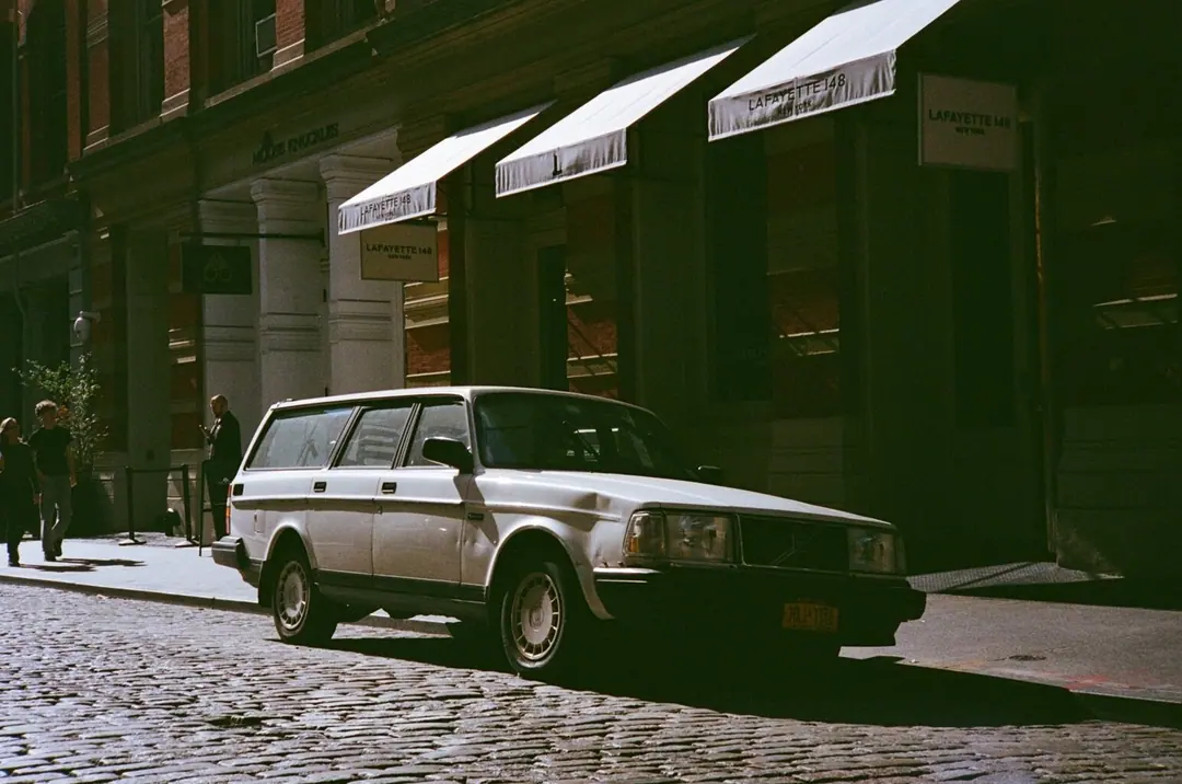 Cars on 35mm, frame 54 of 63