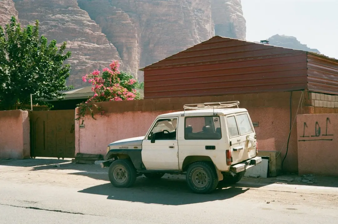 Cars on 35mm, frame 48 of 63
