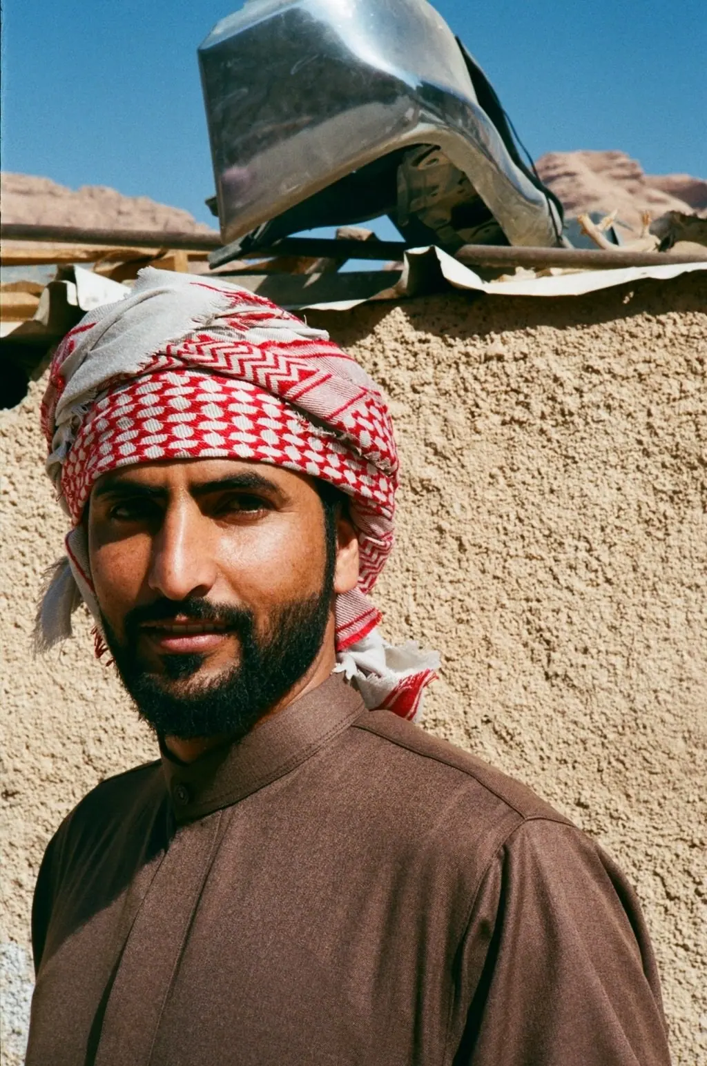 People on 35mm, frame 21 of 69
