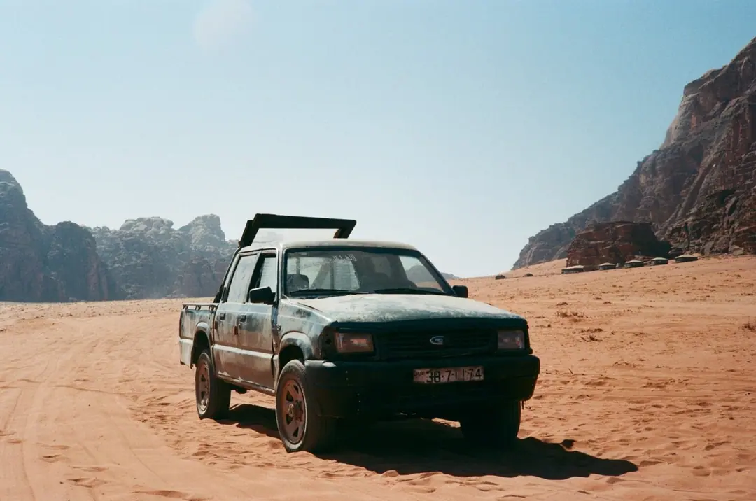 Cars on 35mm, frame 38 of 63