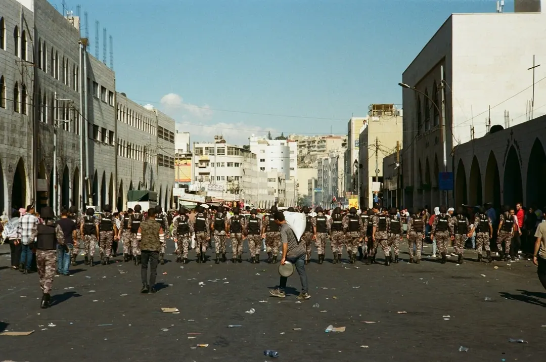 People on 35mm, frame 39 of 69