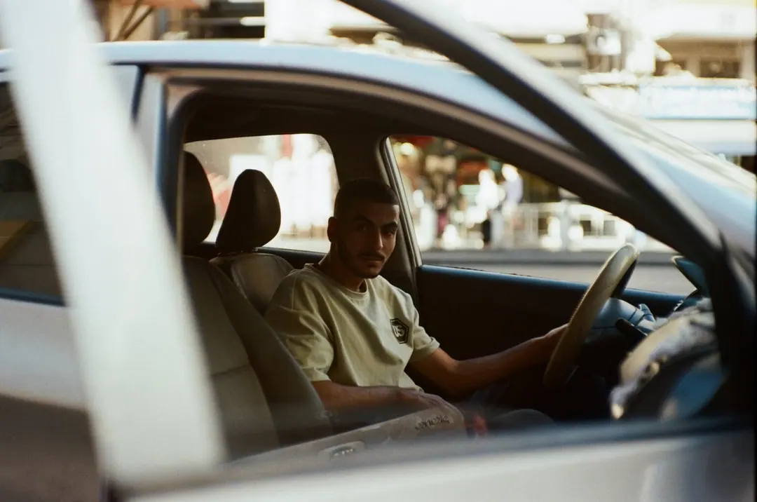 Cars on 35mm, frame 31 of 63