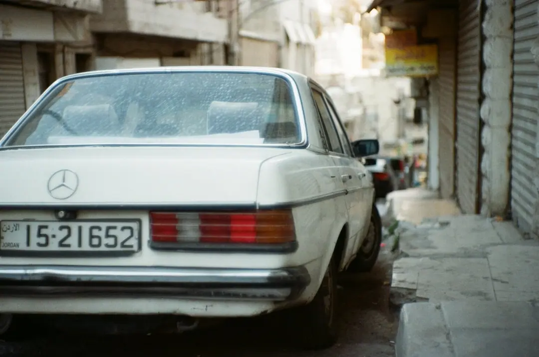 Cars on 35mm, frame 30 of 63