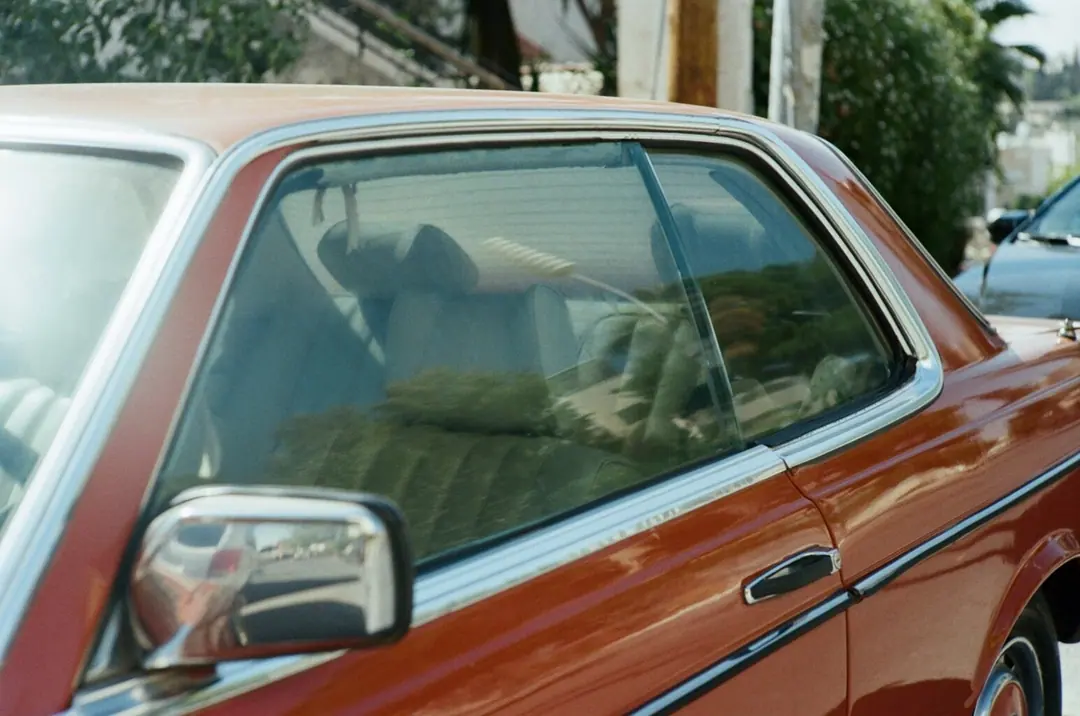 Cars on 35mm, frame 33 of 63