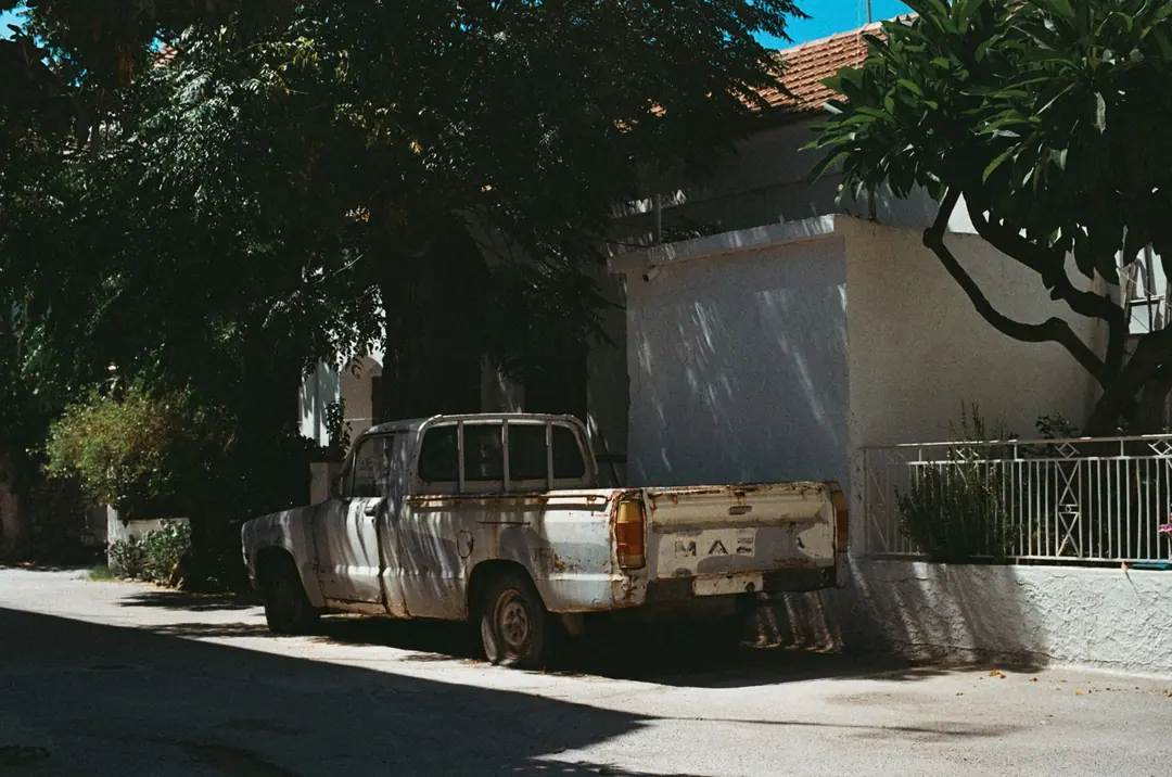 Cars on 35mm, frame 20 of 63