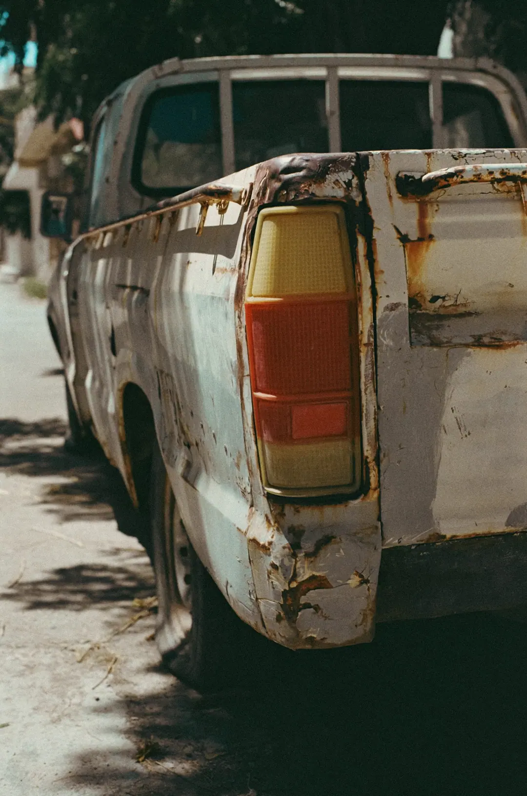 Cars on 35mm, frame 26 of 63