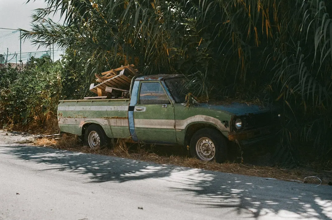 Cars on 35mm, frame 23 of 63