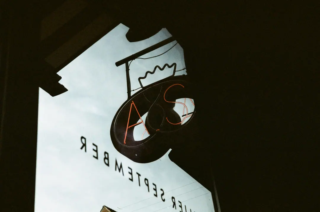 35mm, frame 5 of 87