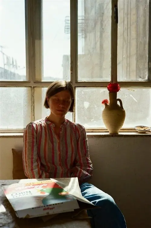 35mm, frame 27 of 87