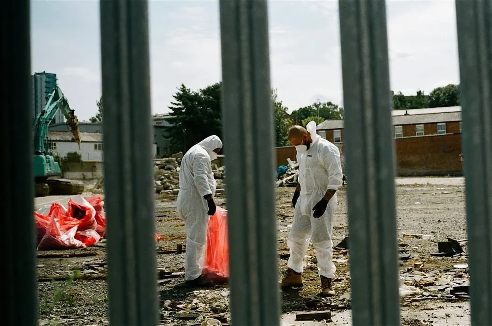 People on 35mm, frame 53 of 69